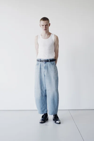 Look 10